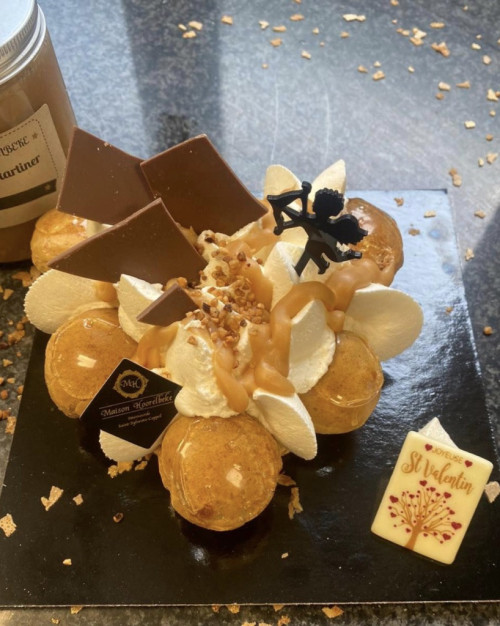 Saint Honoré Caramel Duo