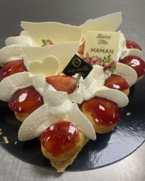 Saint Honoré Fraise